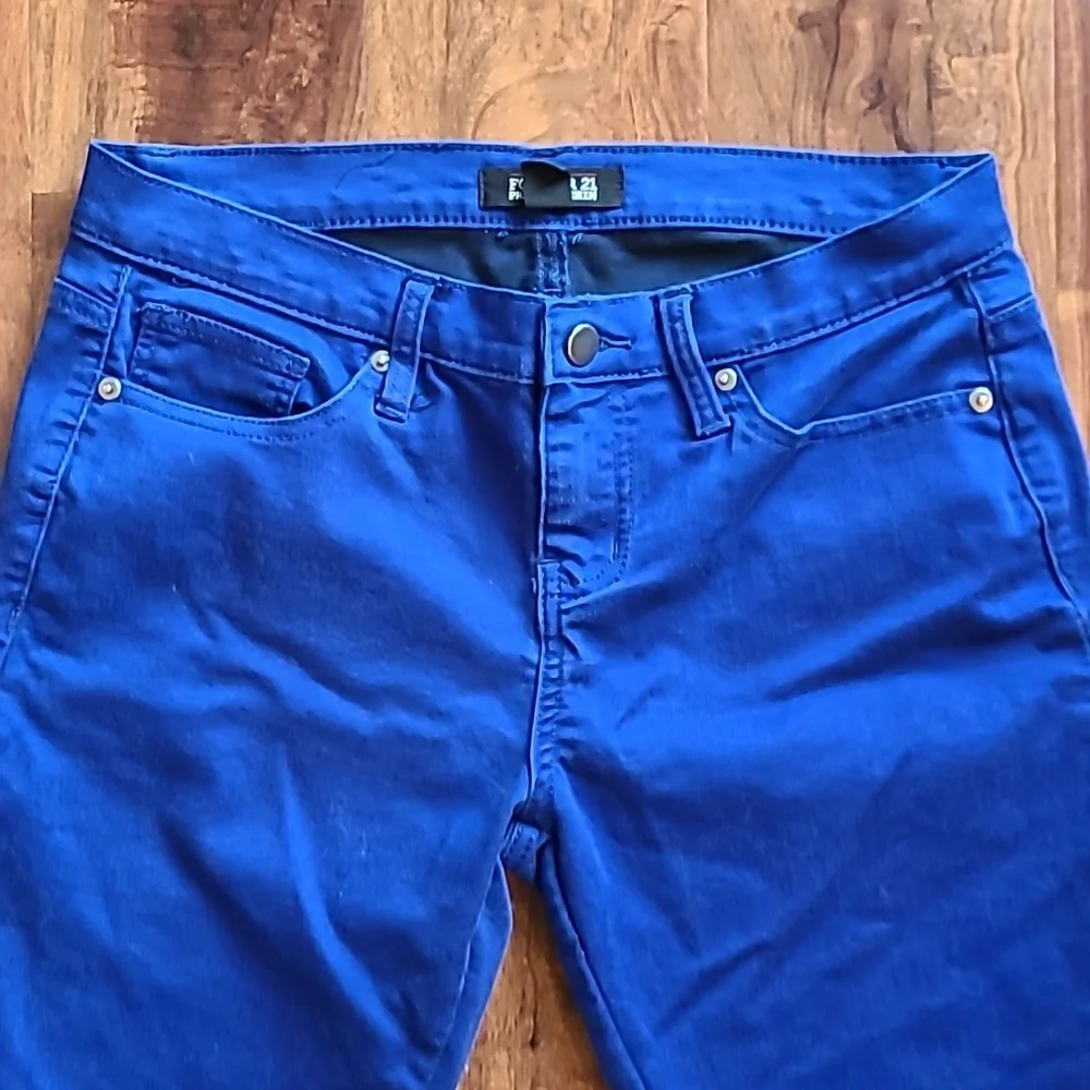 🎉Host Pick🎉 Forever 21 Colbat Blue Ankle Zipper Jeans - Picture 5 of 11